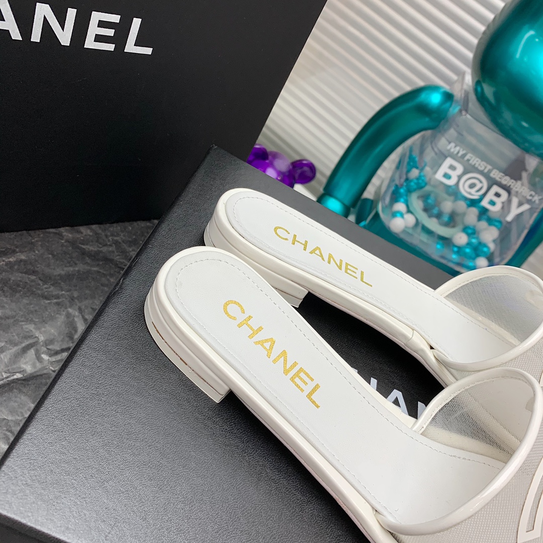 Ch*el slippers 32