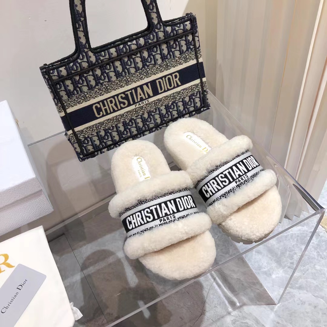 D*or dway heeled slide white embroidered cotton and shearling