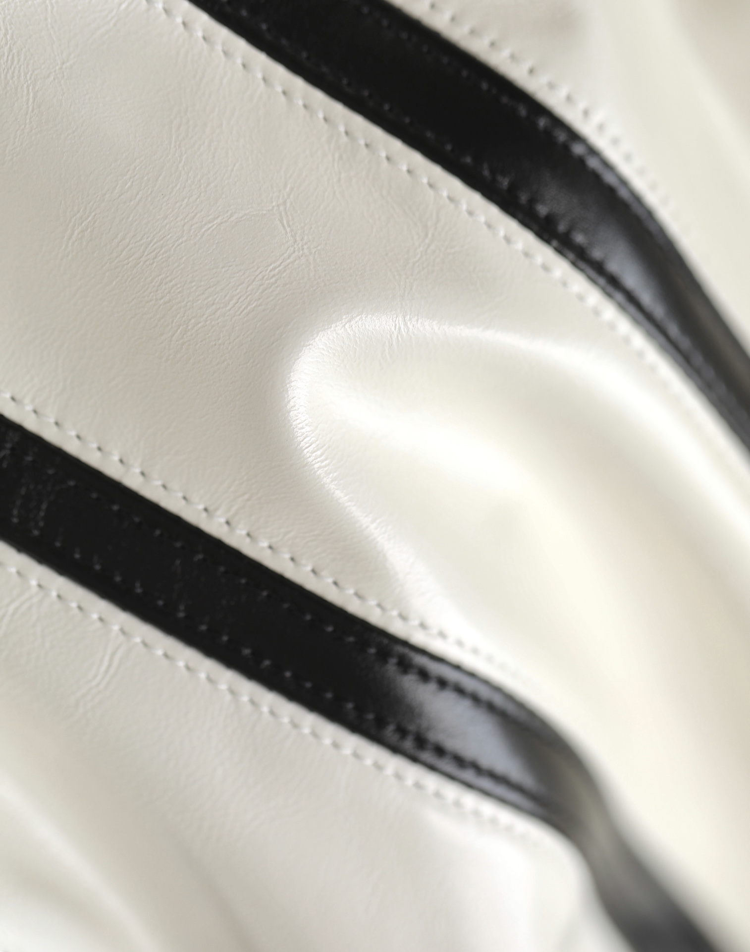𝗔𝗻𝘁𝗶𝗯𝗮 bag